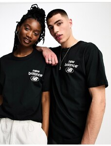 New Balance - Essentials - T-shirt nera con logo-Nero