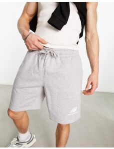 New Balance - Essentials Stacked - Pantaloncini ini pile grigi con logo-Grigio