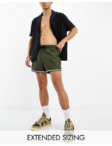 ASOS DESIGN - Pantaloncini da bagno kaki taglio corto con tasche cargo e profili a contrasto-Verde