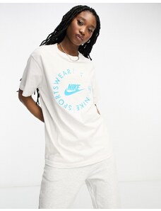 Nike - Sport Utility - T-shirt boyfriend bianco fantasma con grafica