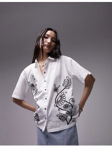 Topshop - Camicia a maniche corte bianca con ricami neri-Nero