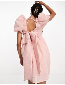 Style Cheat - Vestito corto jacquard rosa cipria con maniche a sbuffo