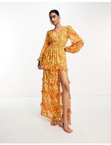 Pretty Lavish - Vestito lungo con vita arricciata arancione a fiori gialli