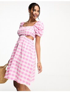 Monki - Vestito corto rosa a quadretti con maniche a palloncino e cut-out