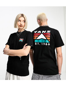 Vans - T-shirt unisex nera con stampa di montagna sul retro - In esclusiva per ASOS-Nero