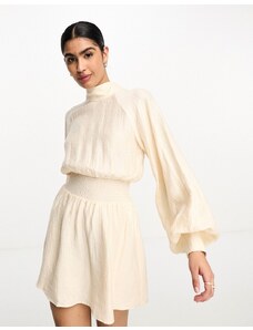 Pretty Lavish - Vestito corto con maniche a palloncino color ostrica-Bianco