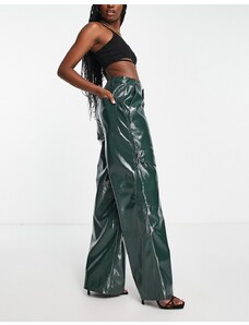 AFRM - Pantaloni cargo a fondo ampio in pelle sintetica verde scuro