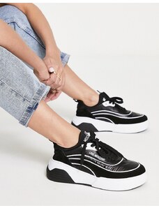 Love Moschino - Sneakers nere con suola spessa-Nero