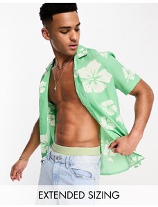 ASOS DESIGN - Camicia verde salvia a fiori hawaiani con rever