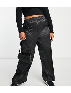 New Look Plus New Look Curve - Pantaloni con fondo ampio in raso neri in coordinato-Nero