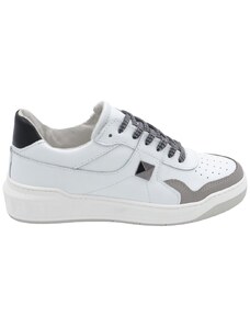 Malu Shoes Scarpa sneakers bassa uomo vera pelle bicolore bianco e grigio con borchia argento fondo in gomma ultraleggero 4,5 cm