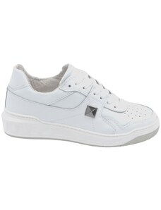 Malu Shoes Scarpa sneakers bassa uomo basic vera pelle liscia bianca con borchia argento fondo in gomma ultraleggero 4,5 cm