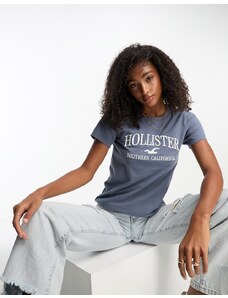 Hollister - T-shirt blu con logo sul petto