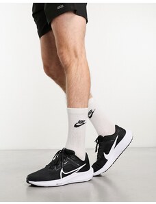Nike Running - Zoom Pegasus 40 - Sneakers nere e bianche-Nero