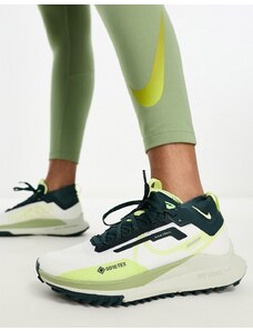 Nike Running - React Pegasus Trail 4 Gore-TEX - Sneakers verdi e bianche-Bianco