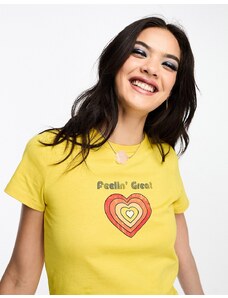 ASOS DESIGN - T-shirt mini gialla con stampa anni '70 "Feeling great"-Giallo