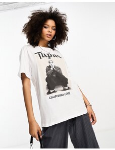 Stradivarius - T-shirt oversize bianca con grafica "Tupac"-Bianco