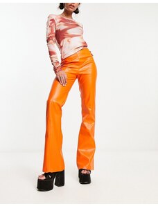 Heartbreak - Pantaloni con fondo ampio in pelle sintetica arancioni in coordinato-Arancione