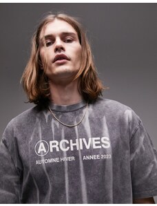 Topman - T-shirt oversize nero slavato con stampa "Archives"