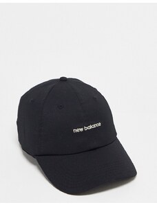 New Balance - Cappello con visiera nero con logo lineare