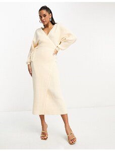 Pretty Lavish - Vestito midi oversize a portafoglio in maglia color crema-Bianco
