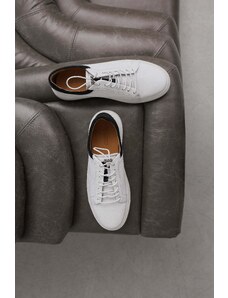 Men's White Leather Low-Top Sneakers Estro ER00112615