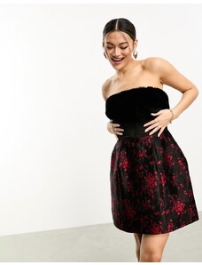 ASOS LUXE - Vestito corto con gonna strutturata e corsetto con bustino in pelliccia sintetica nero e rosso a fiori