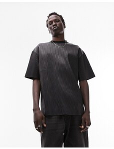 Topman - T-shirt oversize nera in pelle sintetica plissé-Nero