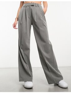 Miss Selfridge - Pantaloni extra larghi a fondo ampio grigio chiaro gessato con fascia estesa sul girovita