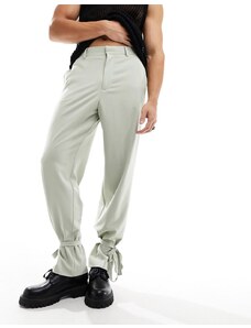 ASOS DESIGN - Pantaloni a fondo ampio eleganti verde salvia con fondo con laccetti