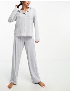 ASOS DESIGN - Pigiama in morbido jersey grigio mélange con profili a contrasto con pantaloni e camicia a maniche lunghe