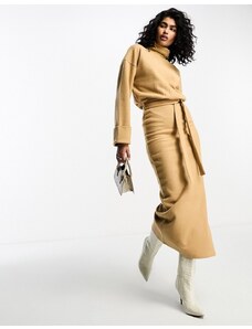 ASOS DESIGN - Vestito maglia dolcevita lungo color cammello super morbido con maniche voluminose a girocollo e cintura-Marrone