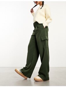 New Look - Pantaloni cargo eleganti dritti kaki-Verde