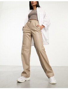 River Island - Pantaloni a fondo ampio color crema in similpelle PU con vita elasticizzata-Bianco