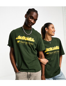 New Balance - NB Place Like Home - T-shirt unisex oversize verde scuro e senape - In esclusiva per ASOS