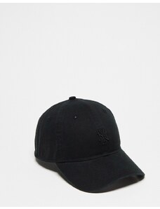 New Era - 9Twenty NY Yankees - Cappellino unisex nero con logo piccolo