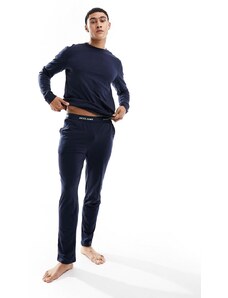 Jack & Jones - Completo da casa blu navy con pantaloni e T-shirt a maniche lunghe