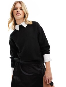 New Look - Top in maglia nero con colletto in popeline
