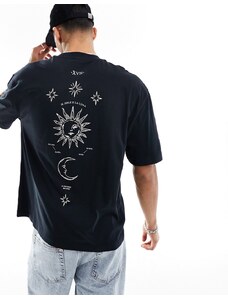 ASOS DESIGN - T-shirt oversize nera con stampa di luna sul retro-Nero