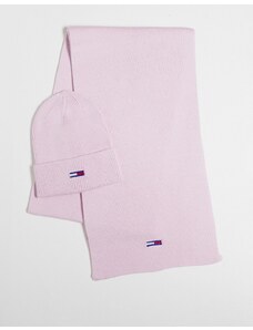 Tommy Jeans - Set rosa con berretto e sciarpa con logo della bandiera