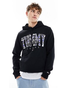 Tommy Jeans - Felpa con cappuccio nera vestibilità classica con logo college mimetico-Nero
