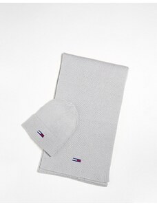 Tommy Jeans - Coordinato grigio con cappellino e sciarpa con logo