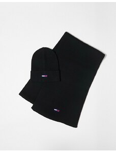 Tommy Jeans - Set con berretto e sciarpa nero con logo a bandiera