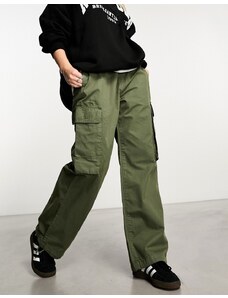New Look - Pantaloni cargo slim con doppia tasca color kaki-Verde