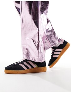 adidas Originals - Handball Spezial - Sneakers nere e rosa
