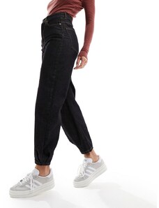 In Wear - Mom jeans a vita alta nero granuloso con cuciture a contrasto