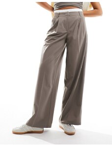 Bershka - Pantaloni sartoriali marroni con dettaglio stile boxer-Marrone