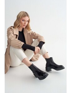 Women's Black Leather Heeled Boots Estro ER00113586