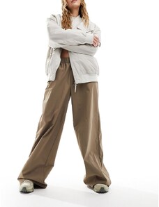 Noisy May - Pantaloni a vita alta con fondo ampio color cuoio-Marrone