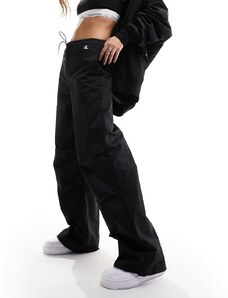 Calvin Klein Jeans - Pantaloni stile paracadutista neri-Nero